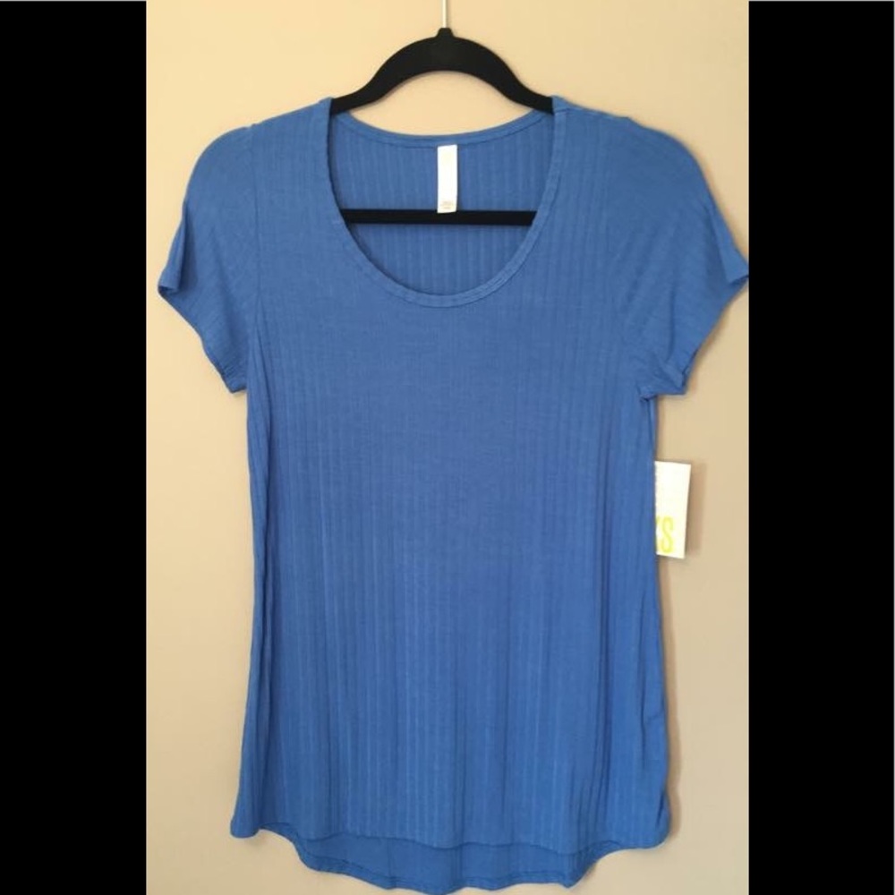 XXS LULAROE CLASSIC T